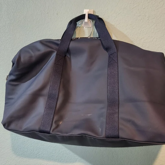 Calvin Klein Defy Duffle Weekender Travel Carry-On Sport Tote Gym Bag Navy Blue - Picture 5 of 8